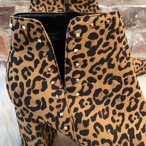 Marc Fisher Client Leopard Print Suede Booties, Size 10M - Picture 9 of 16